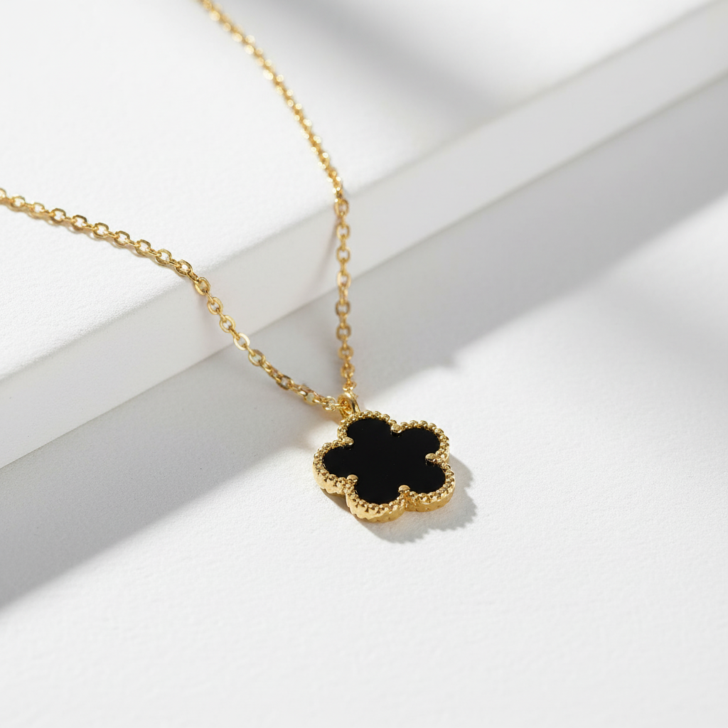 Collier « FLEUR », acier plaqué or 18 carats